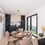 Luna Mare Premium Apartment