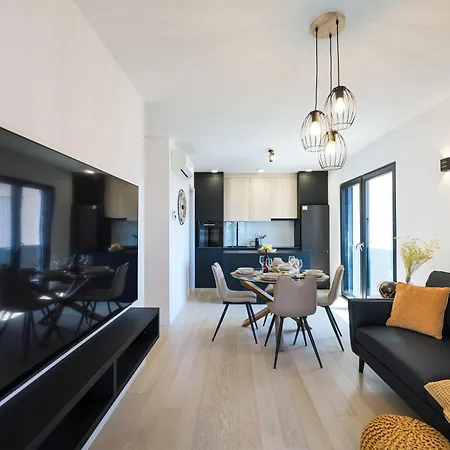 Luna Mare Premium Apartment