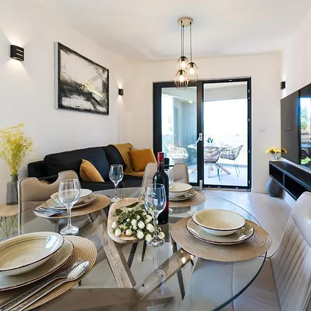 Luna Mare Premium Apartment *